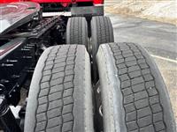 2024 Volvo VNL64T860