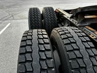 2020 Volvo VNR64T300