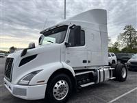 2020 Volvo VNM42T