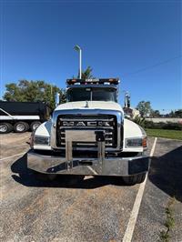 2025 Mack Granite GR64F