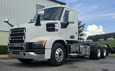 2027 Mack AN64T M742