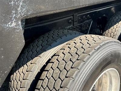 2021 Peterbilt 348