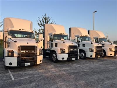 2024 Mack AN64T
