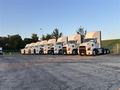 2024 Mack AN64T