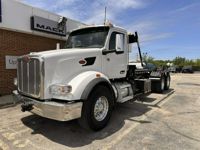 2025 Peterbilt 567
