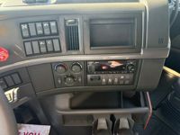 2024 Volvo VNL64T860