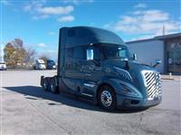 2025 Volvo VNL64T860