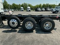 2026 Volvo VHD64B300