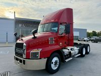 2020 Mack AN64T M742