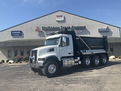 2025 Volvo VHD84F300