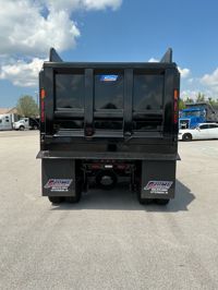 2025 Volvo VHD84B300