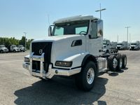 2026 Volvo VHD84B300