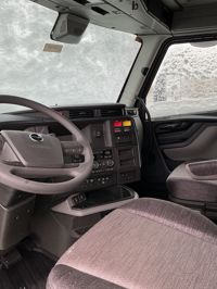 2026 Volvo VNL64T860