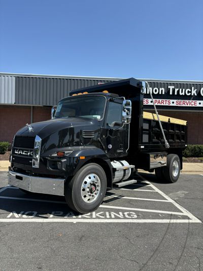 2027 Mack MD742