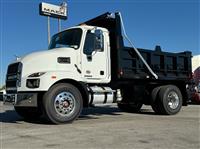 2025 Mack MD742