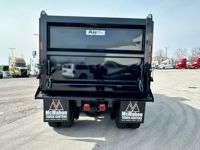 2025 Volvo VHD84B300