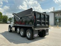 2026 Volvo VHD84B300