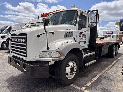 2018 Mack GU813 M755