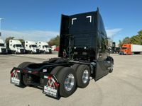2026 Volvo VNL64T860