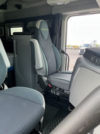 2026 Volvo VNL64T860