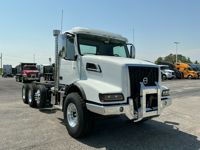 2026 Volvo VHD64B300