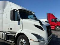 2020 Volvo VNM42T