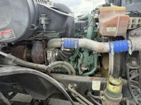 2023 Volvo VNL64T860