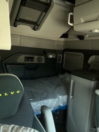2026 Volvo VNL64T860