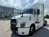 2021 Mack AN64T M742