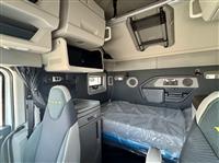 2026 Volvo VNL64T860