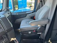 2023 Volvo VNL64T760