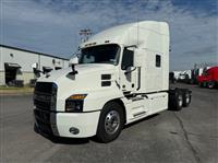 2025 Mack AN64T M742