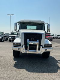 2026 Volvo VHD64B300