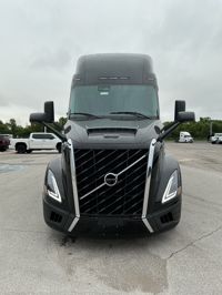 2026 Volvo VNL64T660