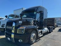 2020 Mack AN64T M742