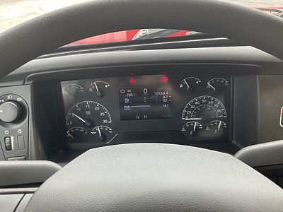 2024 Volvo VHD84F300