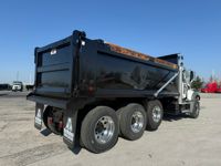 2022 Mack GR64F M359