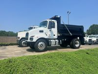 2025 Mack MD742