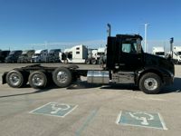 2026 Volvo VNL84T300