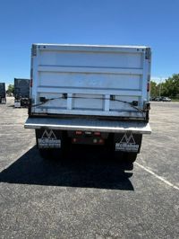 2024 Volvo VHD84B300