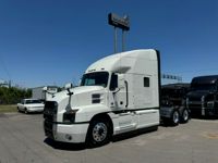 2022 Mack AN64T M742