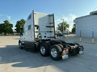 2026 Volvo VNL64T860