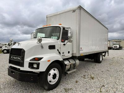 2021 Mack MD642