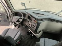 2026 Volvo VNL64T860