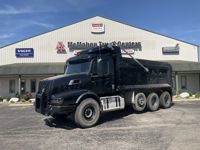 2025 Volvo VHD84B