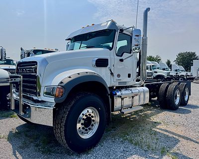 2027 Mack GR64F M359