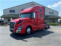 2025 Volvo VNL64T860