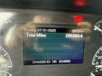 2024 Volvo VNL64T760
