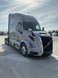 2026 Volvo VNL64T860