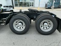 2026 Volvo VNL64T860